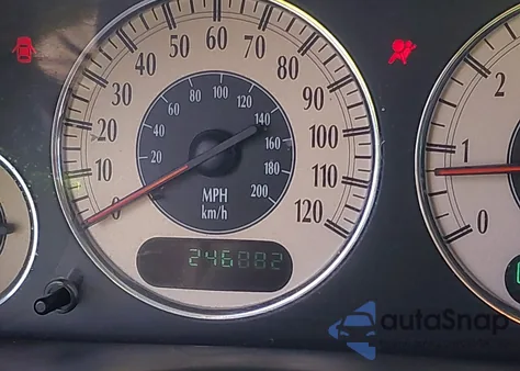 2002 Chrysler Town & Country Limited из США, поврежденный, VIN 2C8GT64L62R683472